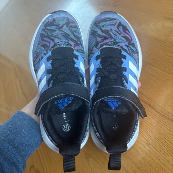 Adidas Fortarun 2.0 Sneakers Kids black blue camo shoes toddler girls size 13 - Picture 3 of 12